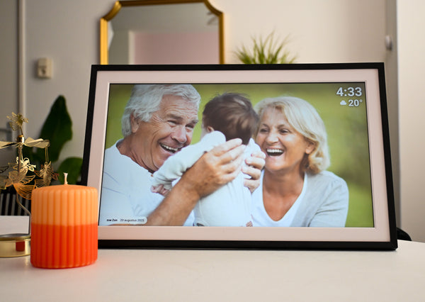 Hoe zet je foto’s op een digitale fotolijst?
