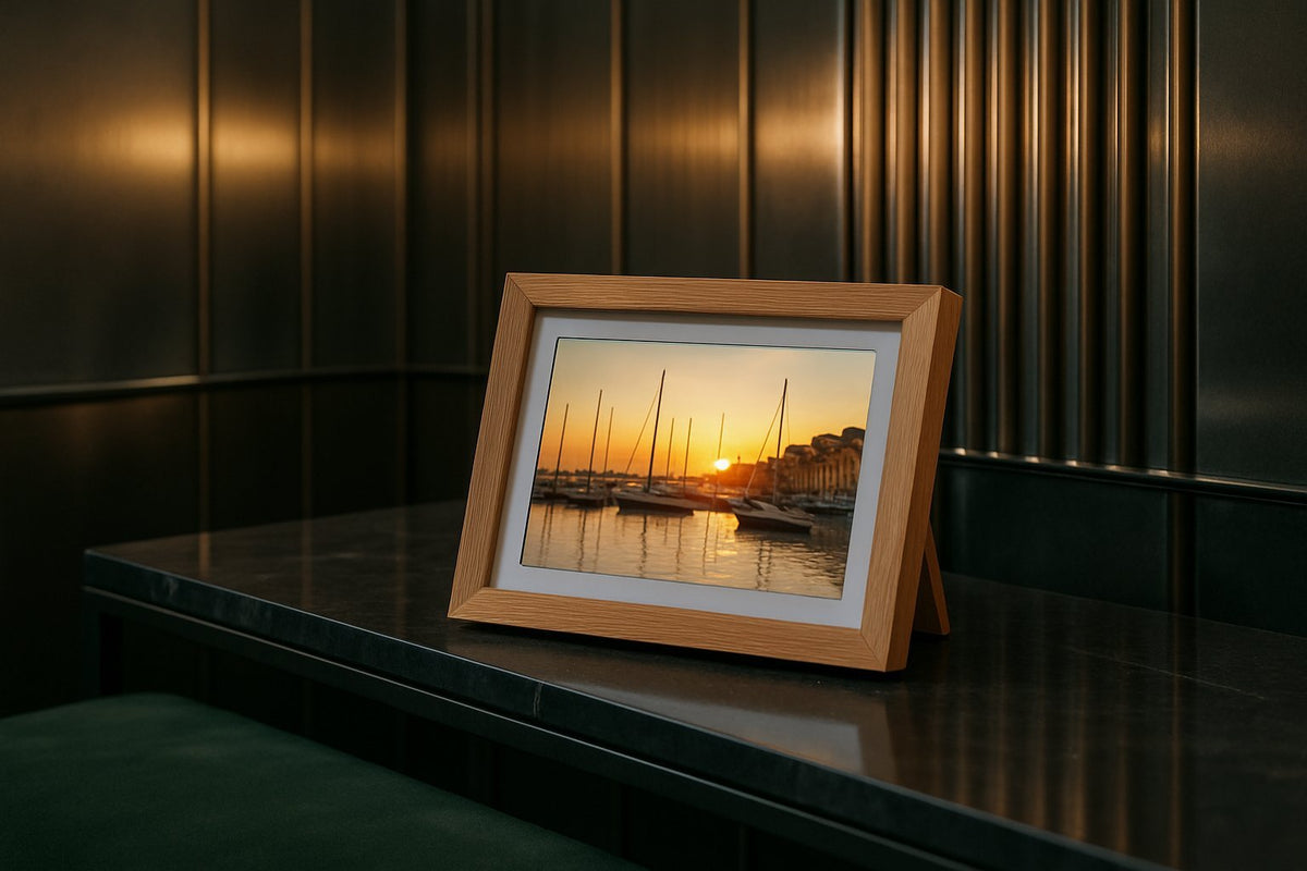 Digitale fotolijst op afstand foto's toevoegen: welke optie past bij jou? - digitalefotolijst.nl